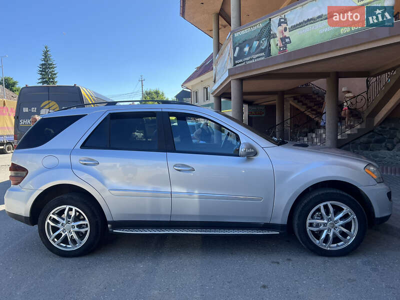 Позашляховик / Кросовер Mercedes-Benz M-Class 2008 в Буковеле