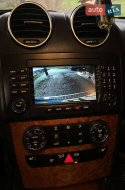 Позашляховик / Кросовер Mercedes-Benz M-Class 2008 в 