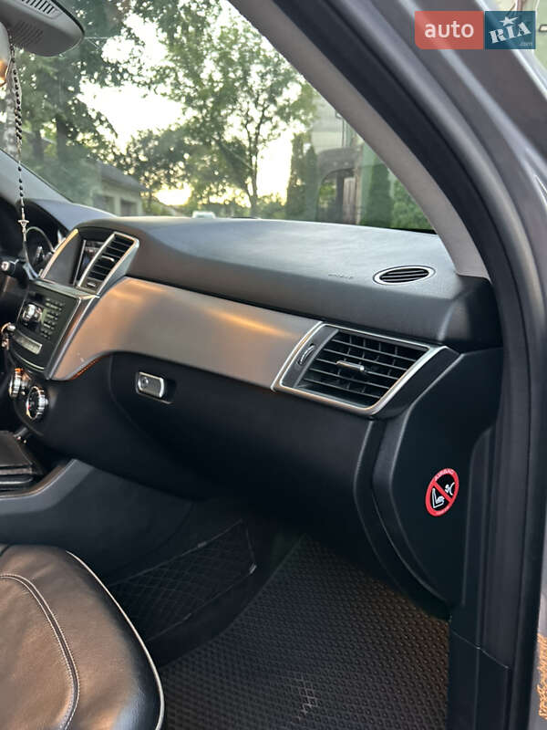 Внедорожник / Кроссовер Mercedes-Benz M-Class 2013 в Залещиках