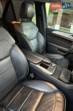 Внедорожник / Кроссовер Mercedes-Benz M-Class 2013 в 