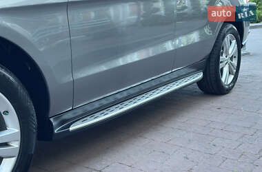Внедорожник / Кроссовер Mercedes-Benz M-Class 2014 в 