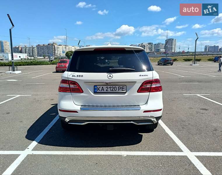 Позашляховик / Кросовер Mercedes-Benz M-Class 2015 в Києві