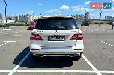 Внедорожник / Кроссовер Mercedes-Benz M-Class 2015 в 