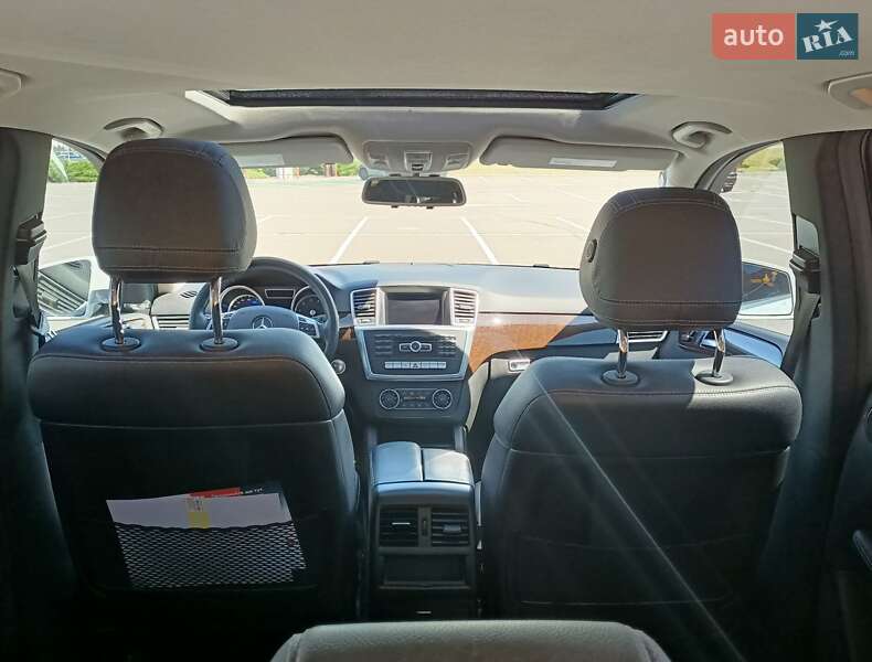 Позашляховик / Кросовер Mercedes-Benz M-Class 2015 в Києві