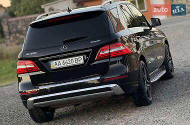 Внедорожник / Кроссовер Mercedes-Benz M-Class 2013 в 