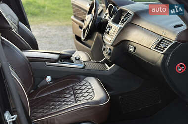 Внедорожник / Кроссовер Mercedes-Benz M-Class 2013 в 