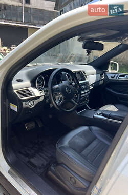 Внедорожник / Кроссовер Mercedes-Benz M-Class 2013 в 