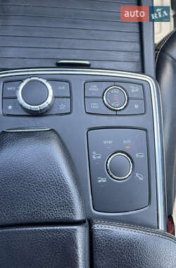 Внедорожник / Кроссовер Mercedes-Benz M-Class 2013 в 