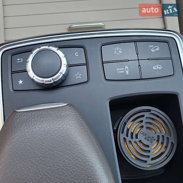 Внедорожник / Кроссовер Mercedes-Benz M-Class 2012 в Луцке