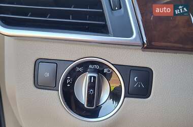 Внедорожник / Кроссовер Mercedes-Benz M-Class 2012 в 