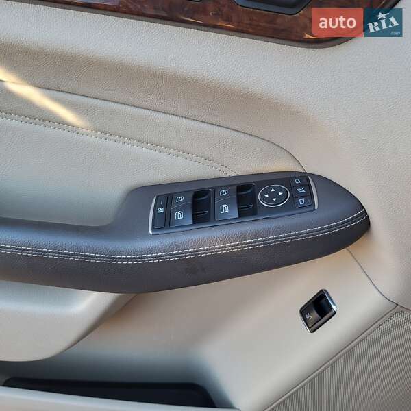 Внедорожник / Кроссовер Mercedes-Benz M-Class 2012 в Луцке