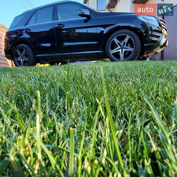 Внедорожник / Кроссовер Mercedes-Benz M-Class 2012 в Луцке
