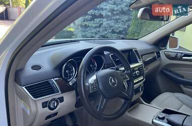 Внедорожник / Кроссовер Mercedes-Benz M-Class 2013 в 