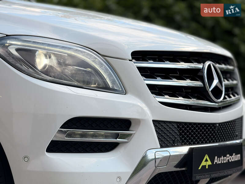 Внедорожник / Кроссовер Mercedes-Benz M-Class 2015 в Киеве