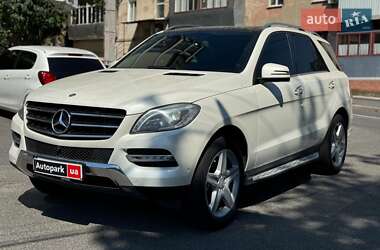 Внедорожник / Кроссовер Mercedes-Benz M-Class 2013 в Виннице