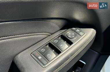 Внедорожник / Кроссовер Mercedes-Benz M-Class 2013 в 