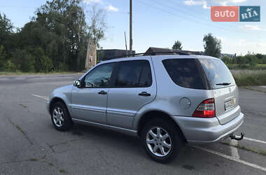 Внедорожник / Кроссовер Mercedes-Benz M-Class 2002 в 