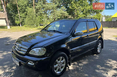 Позашляховик / Кросовер Mercedes-Benz M-Class 2004 в 