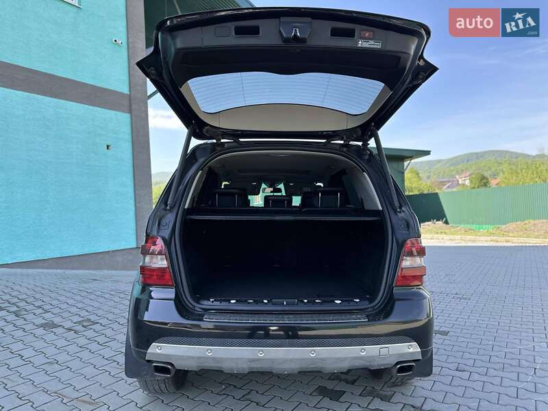 Позашляховик / Кросовер Mercedes-Benz M-Class 2008 в Ужгороді