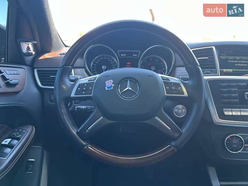 Позашляховик / Кросовер Mercedes-Benz M-Class 2014 в Києві