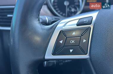 Позашляховик / Кросовер Mercedes-Benz M-Class 2014 в 