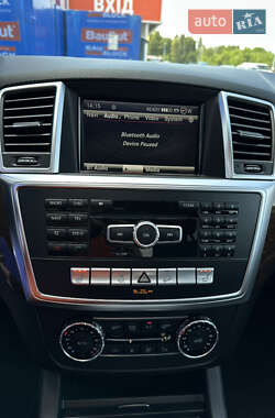 Внедорожник / Кроссовер Mercedes-Benz M-Class 2013 в 