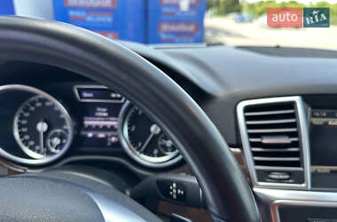 Внедорожник / Кроссовер Mercedes-Benz M-Class 2013 в 