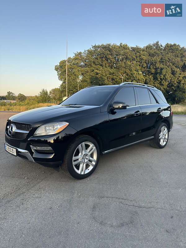 Внедорожник / Кроссовер Mercedes-Benz M-Class 2013 в Черновцах