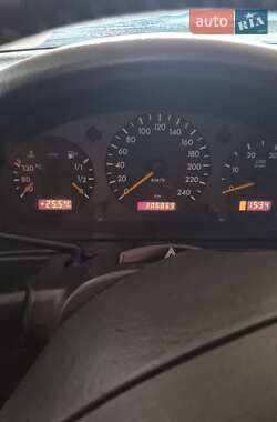 Позашляховик / Кросовер Mercedes-Benz M-Class 2001 в 