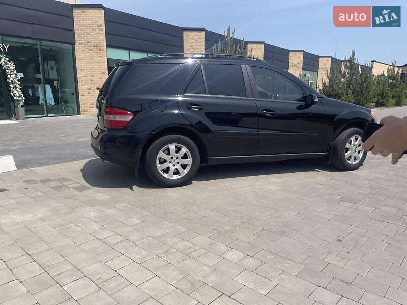 Позашляховик / Кросовер Mercedes-Benz M-Class 2006 в Хмельницькому