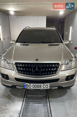 Внедорожник / Кроссовер Mercedes-Benz M-Class 2006 в 