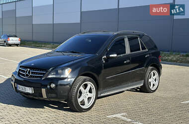 Позашляховик / Кросовер Mercedes-Benz M-Class 2006 в 