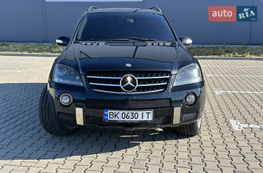Позашляховик / Кросовер Mercedes-Benz M-Class 2006 в 