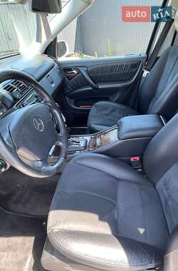 Внедорожник / Кроссовер Mercedes-Benz M-Class 2005 в 