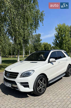 Внедорожник / Кроссовер Mercedes-Benz M-Class 2012 в Ровно