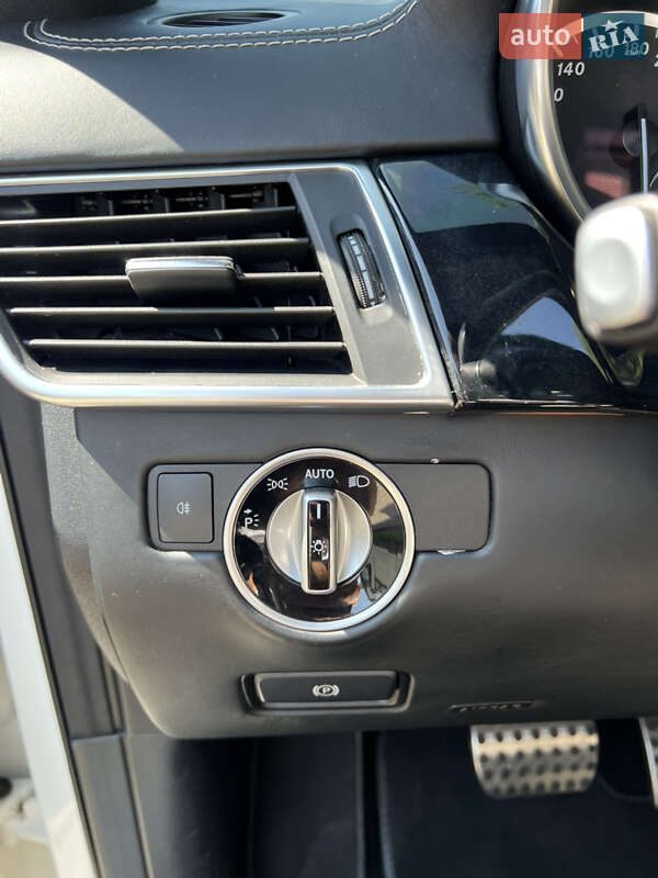 Позашляховик / Кросовер Mercedes-Benz M-Class 2012 в Рівному
