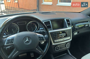 Внедорожник / Кроссовер Mercedes-Benz M-Class 2012 в 