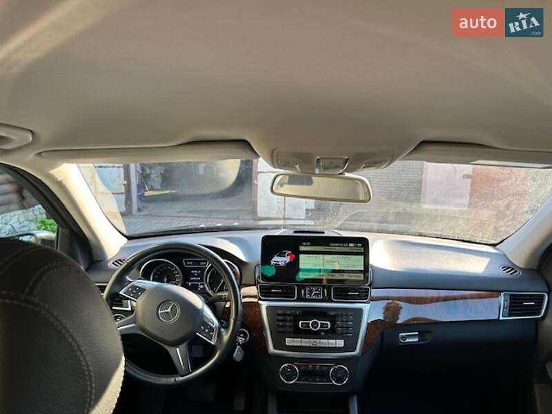 Позашляховик / Кросовер Mercedes-Benz M-Class 2012 в Путивлі