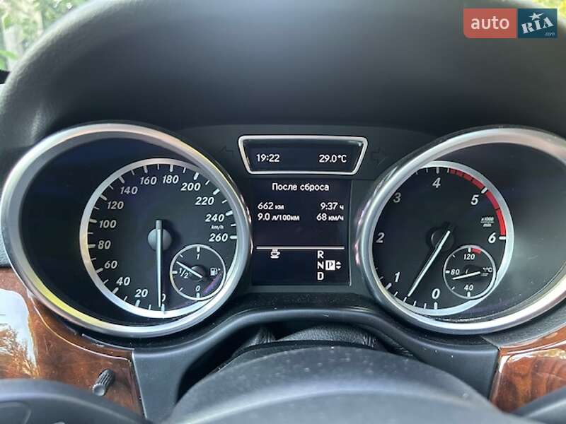 Позашляховик / Кросовер Mercedes-Benz M-Class 2012 в Путивлі