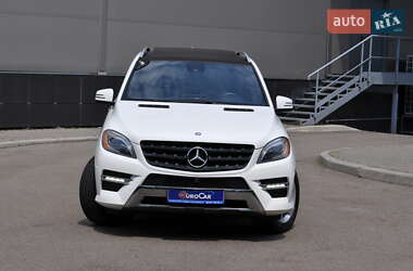Позашляховик / Кросовер Mercedes-Benz M-Class 2013 в 