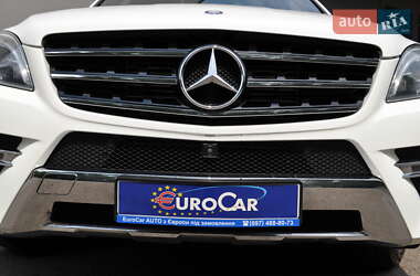 Позашляховик / Кросовер Mercedes-Benz M-Class 2013 в 