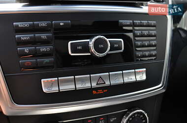 Позашляховик / Кросовер Mercedes-Benz M-Class 2013 в 