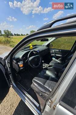 Внедорожник / Кроссовер Mercedes-Benz M-Class 2004 в 