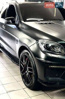 Внедорожник / Кроссовер Mercedes-Benz M-Class 2014 в Киеве