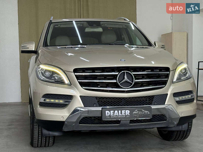 Внедорожник / Кроссовер Mercedes-Benz M-Class 2013 в Киеве