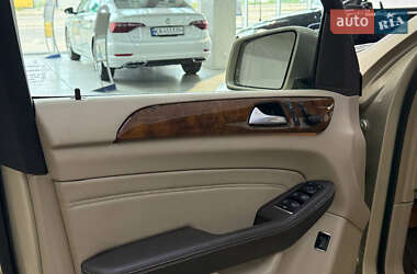 Внедорожник / Кроссовер Mercedes-Benz M-Class 2013 в 