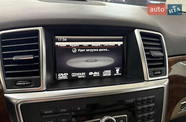 Внедорожник / Кроссовер Mercedes-Benz M-Class 2013 в 