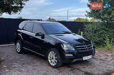 Внедорожник / Кроссовер Mercedes-Benz M-Class 2011 в 