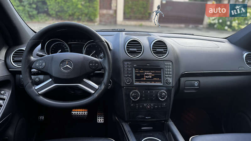Позашляховик / Кросовер Mercedes-Benz M-Class 2011 в Києві