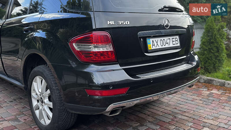Позашляховик / Кросовер Mercedes-Benz M-Class 2011 в Києві